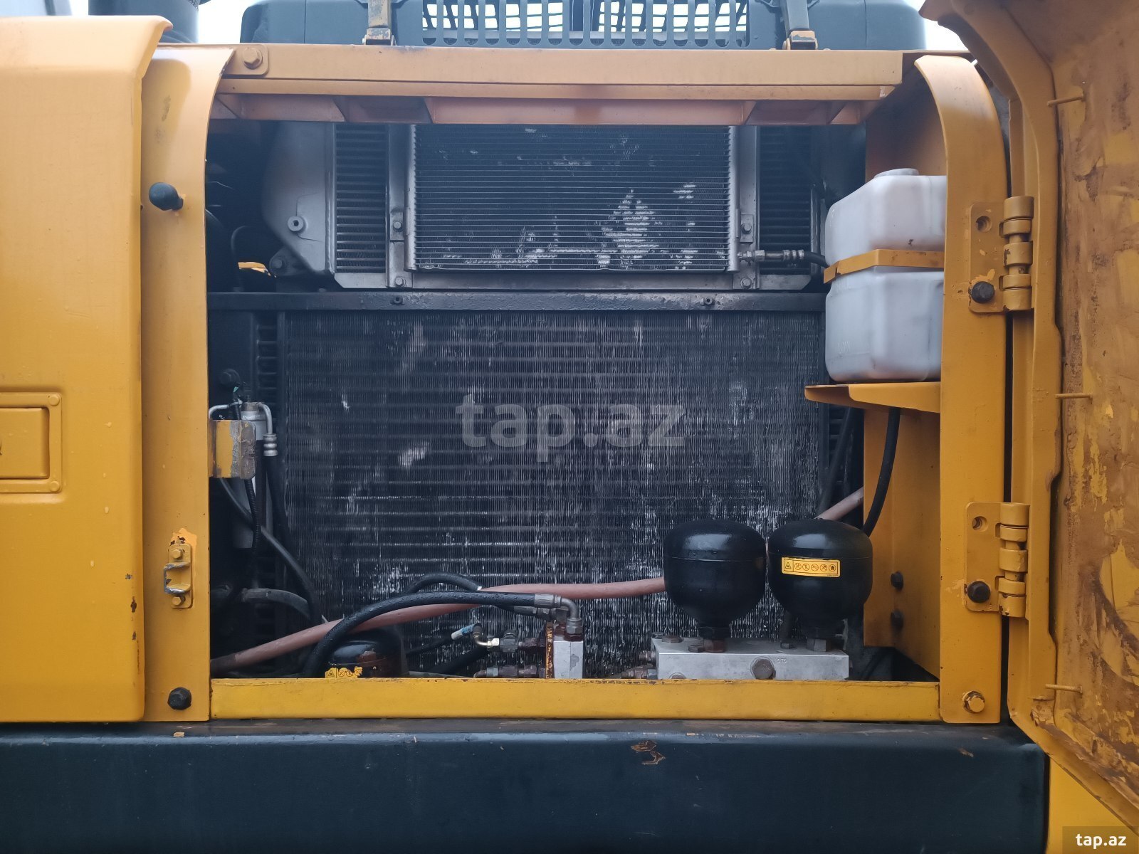 Ekskavator Hyundai, 2008 il (12)