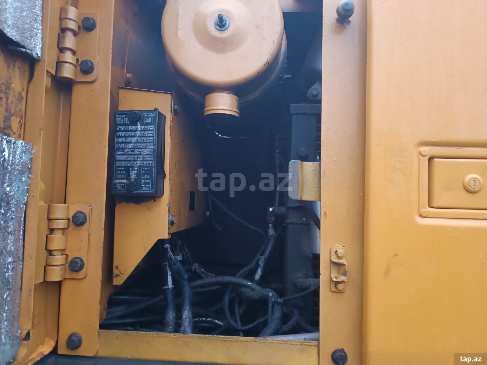Ekskavator Hyundai, 2008 il (15)
