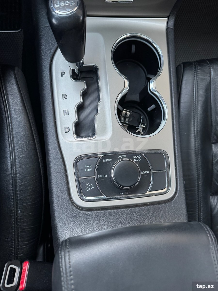 Jeep Grand Cherokee, 2011 il (4)