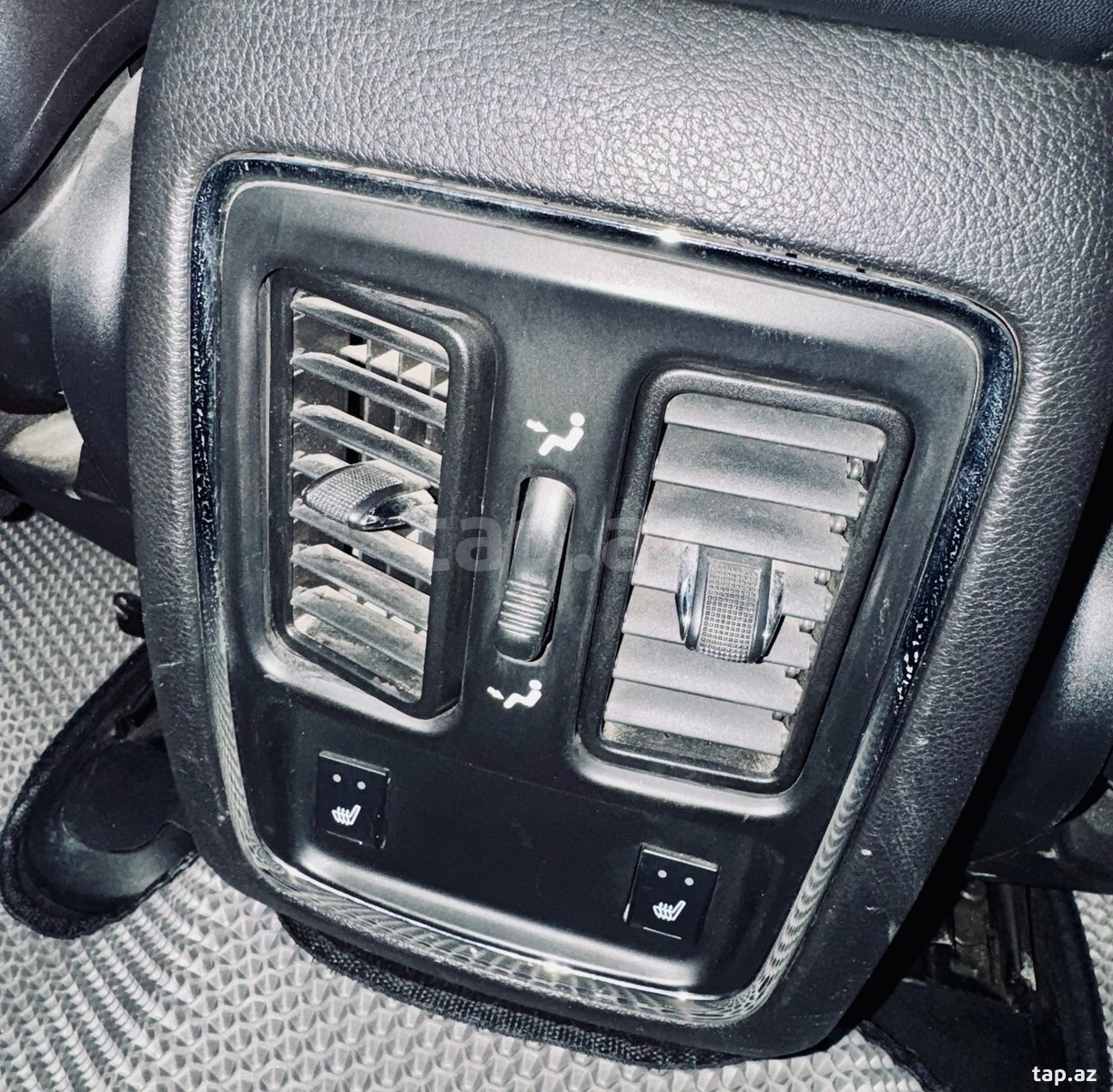 Jeep Grand Cherokee, 2011 il (12)