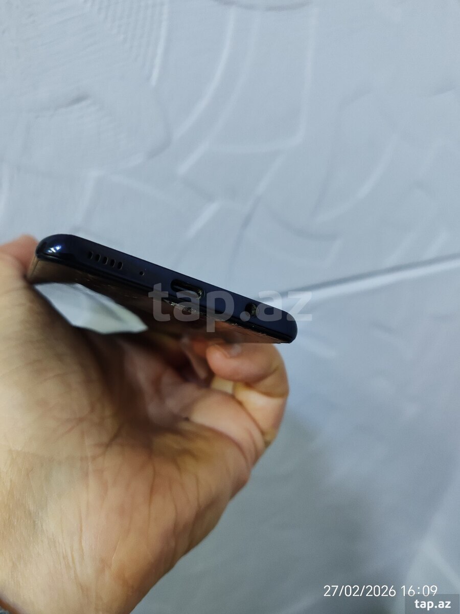 Samsung Galaxy A70 Black 128GB/6GB (3)