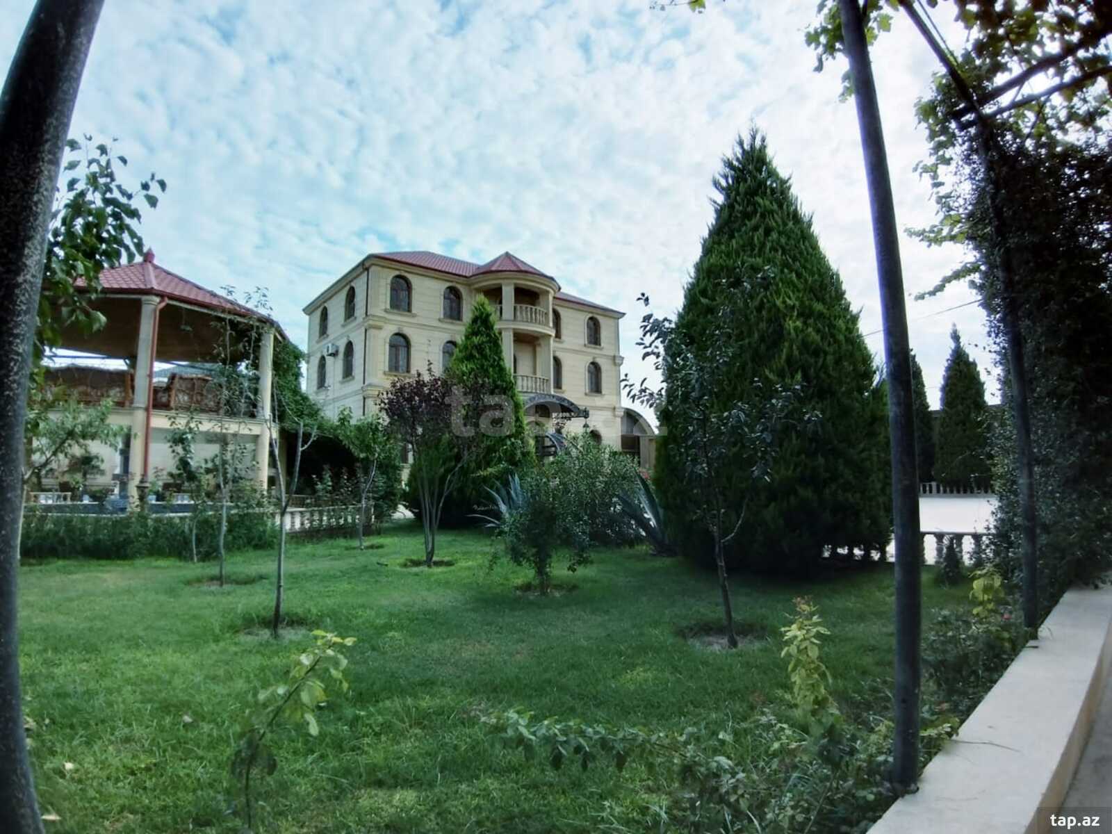 Bağ evi, Mərdəkan qəs.