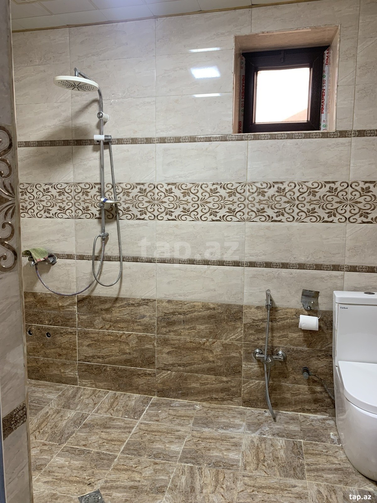 4-otaqlı yeni tikili, Oğuz r., 139.9 m²