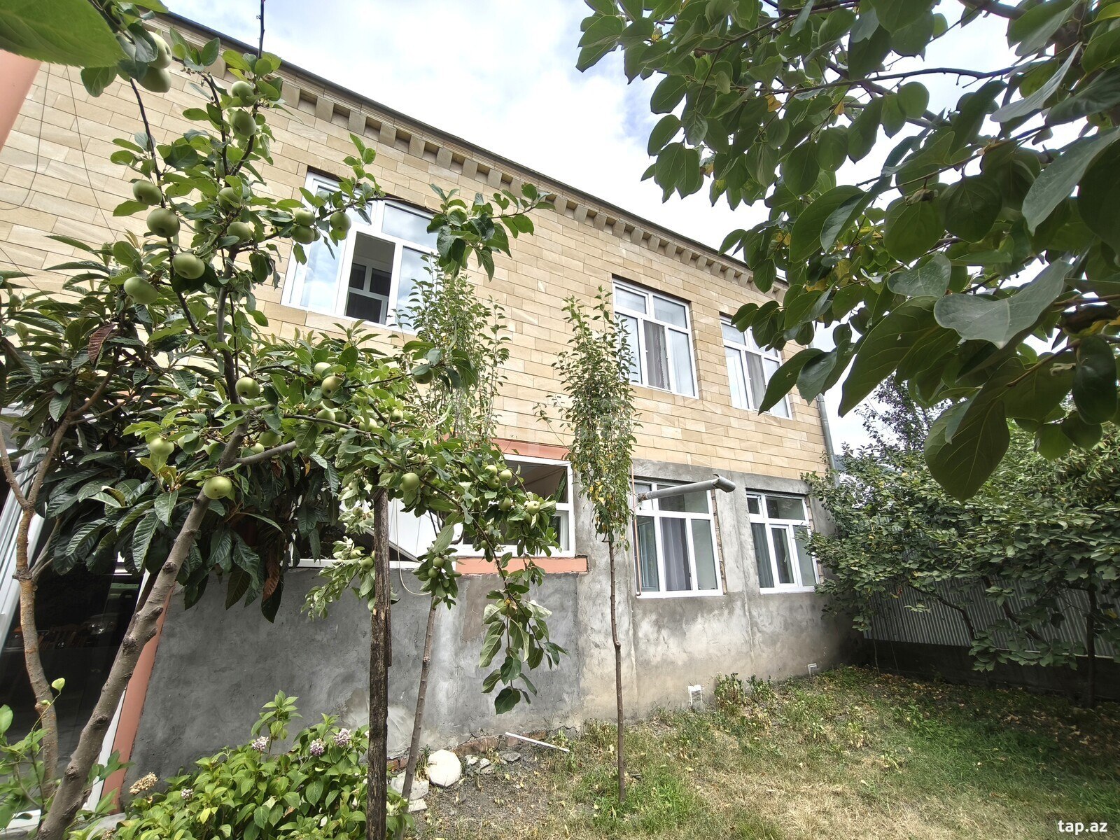 Həyət evi, Anar Həmidov küç. (3)