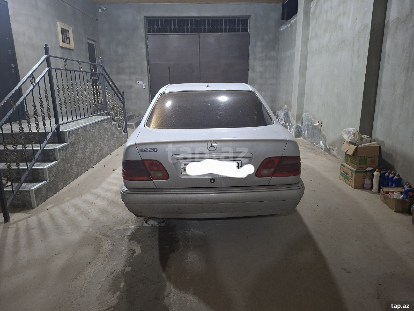 Mercedes E 220, 1998 il (4)