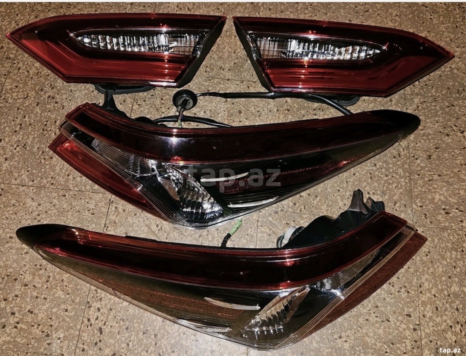 Toyota Camry arxa işıqları