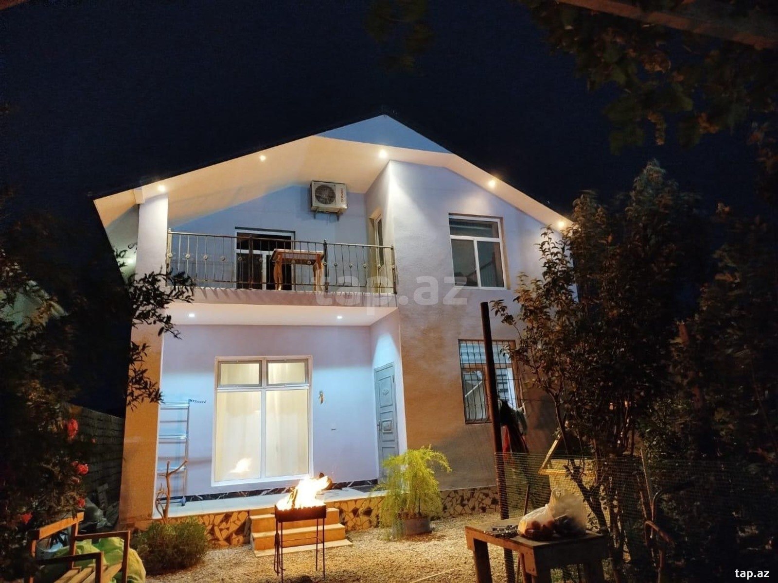 Həyət evi, Binə qəs. (2)