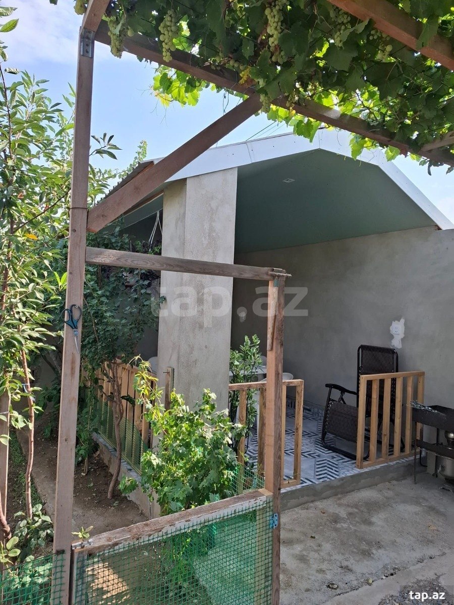 Həyət evi, Binə qəs. (21)