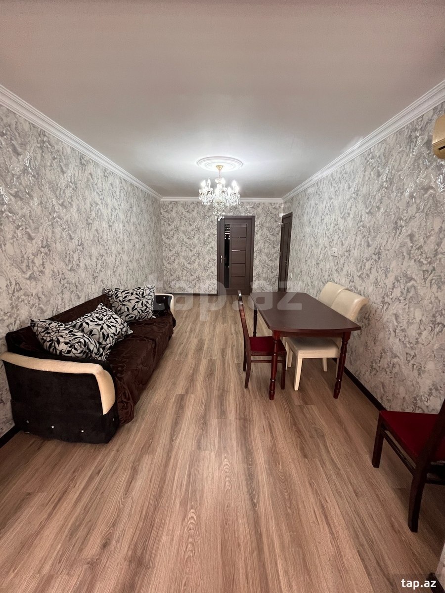3-otaqlı mənzil kirayə verilir, 4-cü mkr., 80 m²