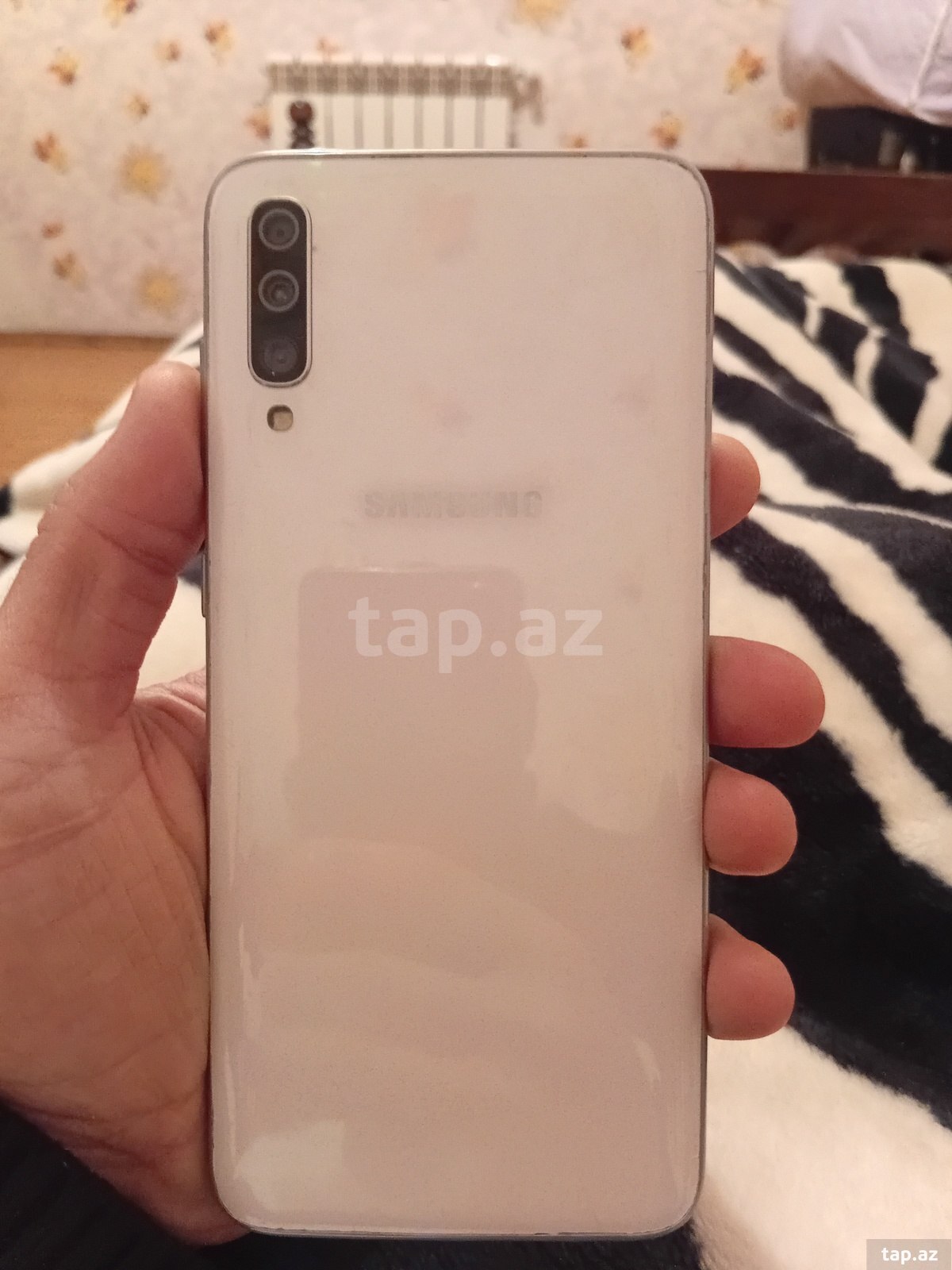 Samsung Galaxy A50 White 64GB/4GB (4)