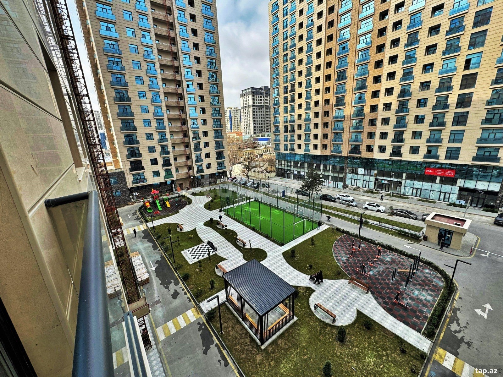 4-otaqlı yeni tikili, Azadlıq pr., 145 m² (2)