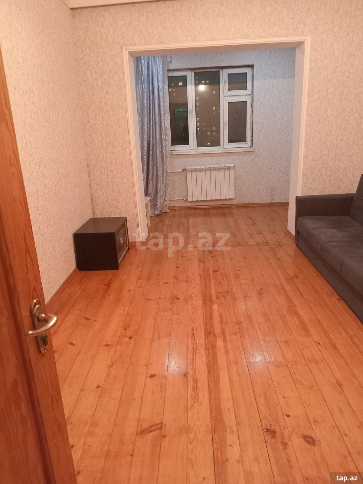 2-otaqlı mənzil kirayə verilir, M. Xiyabani küç. 20, 75 m²