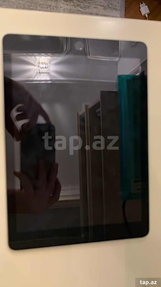 Apple iPad 6 nəsil Silver 128 GB