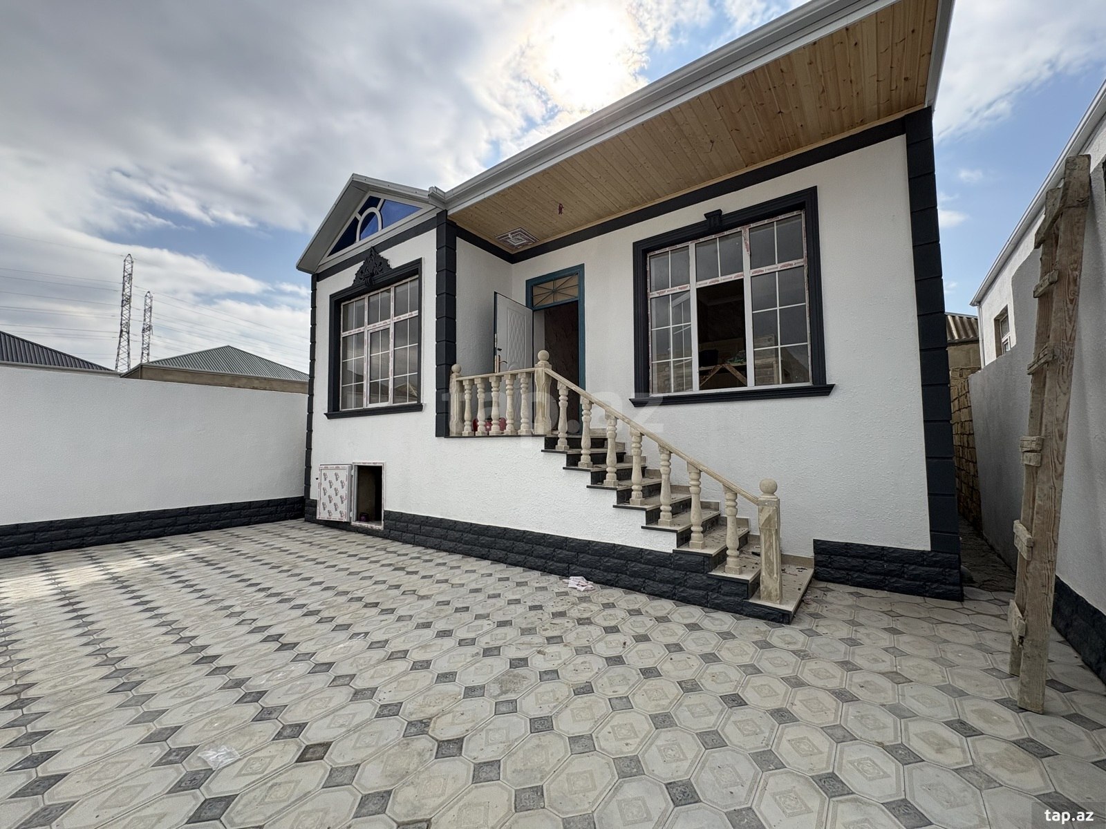 Həyət evi, Maştağa qəs. (2)