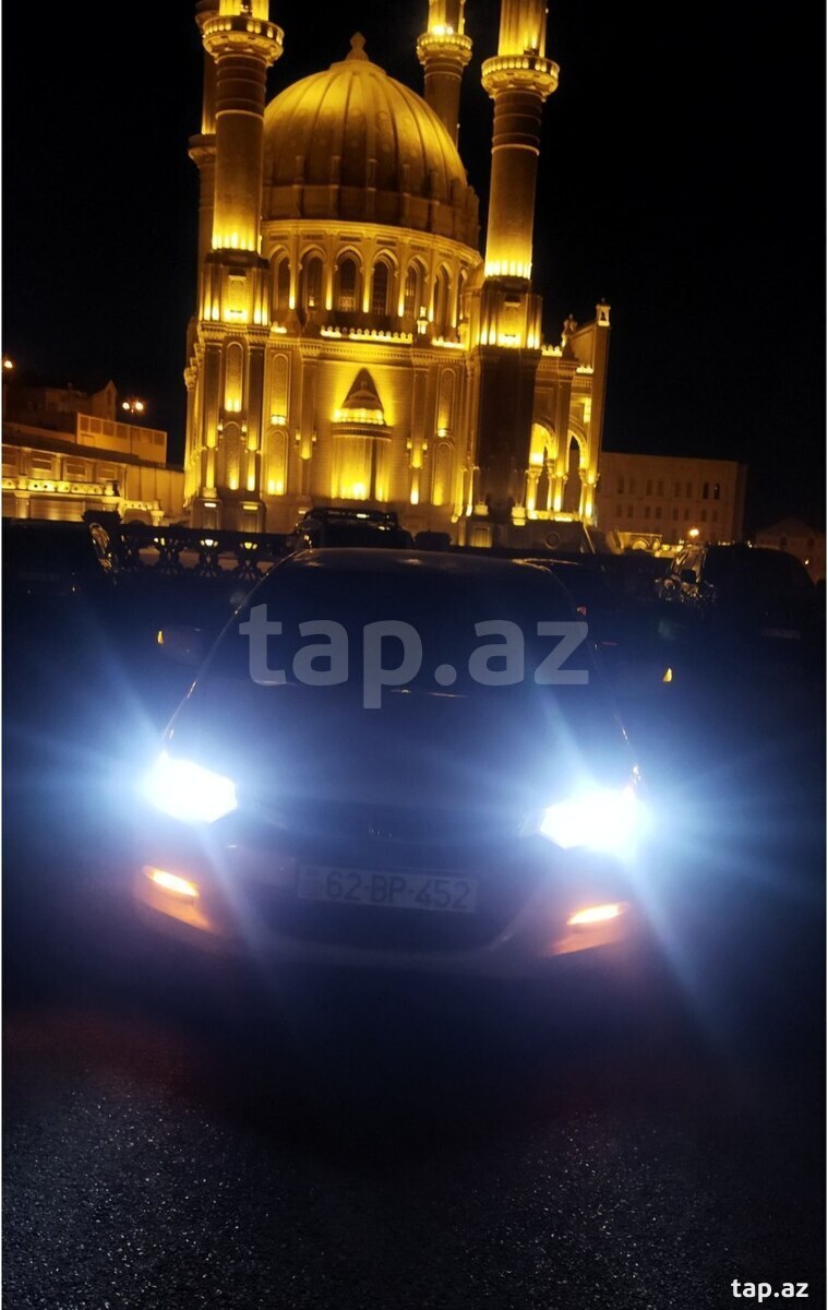 Honda Insight, 2010 il (6)