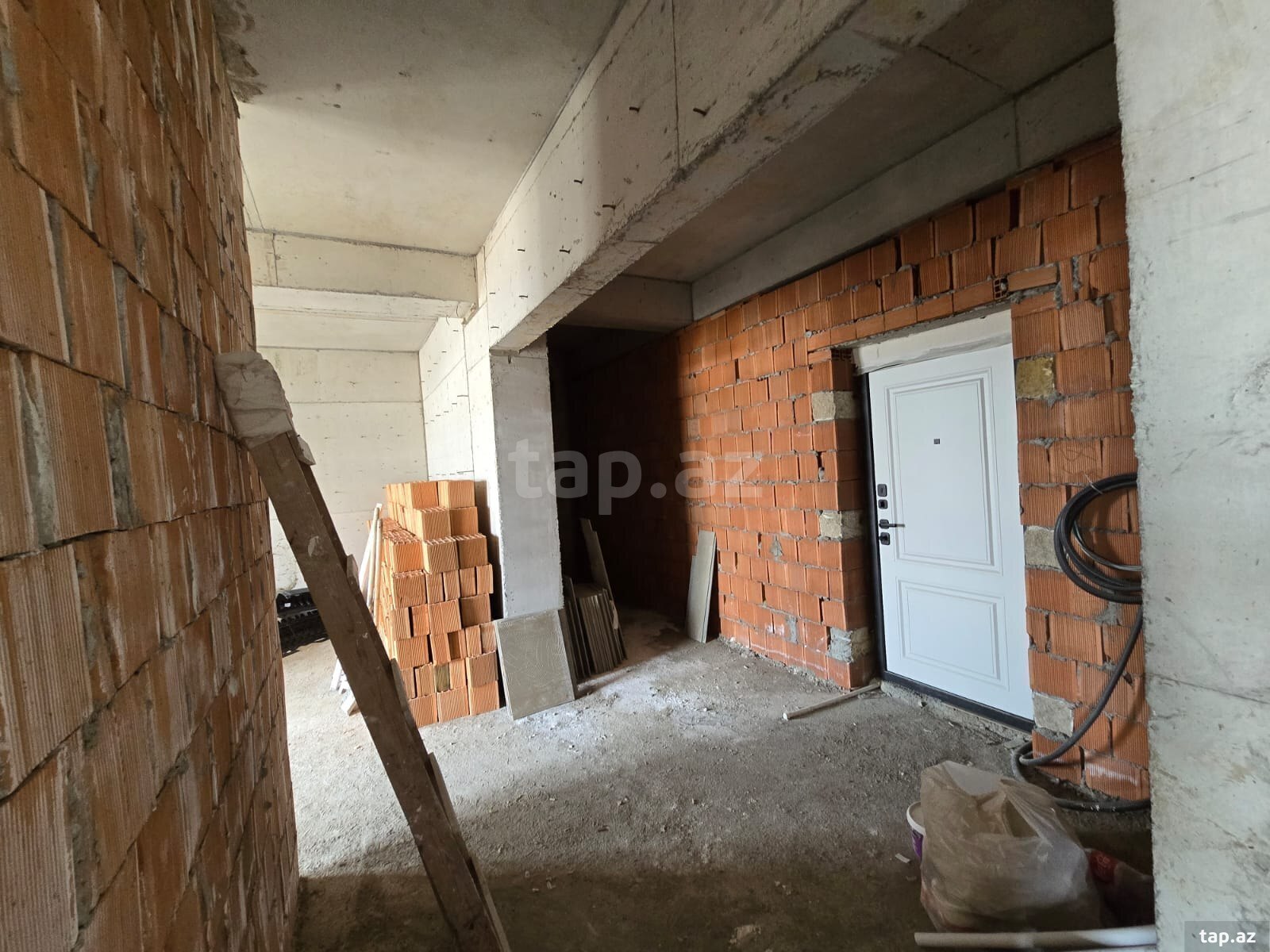 2-otaqlı yeni tikili, 10-cu mkr., 86 m² (12)