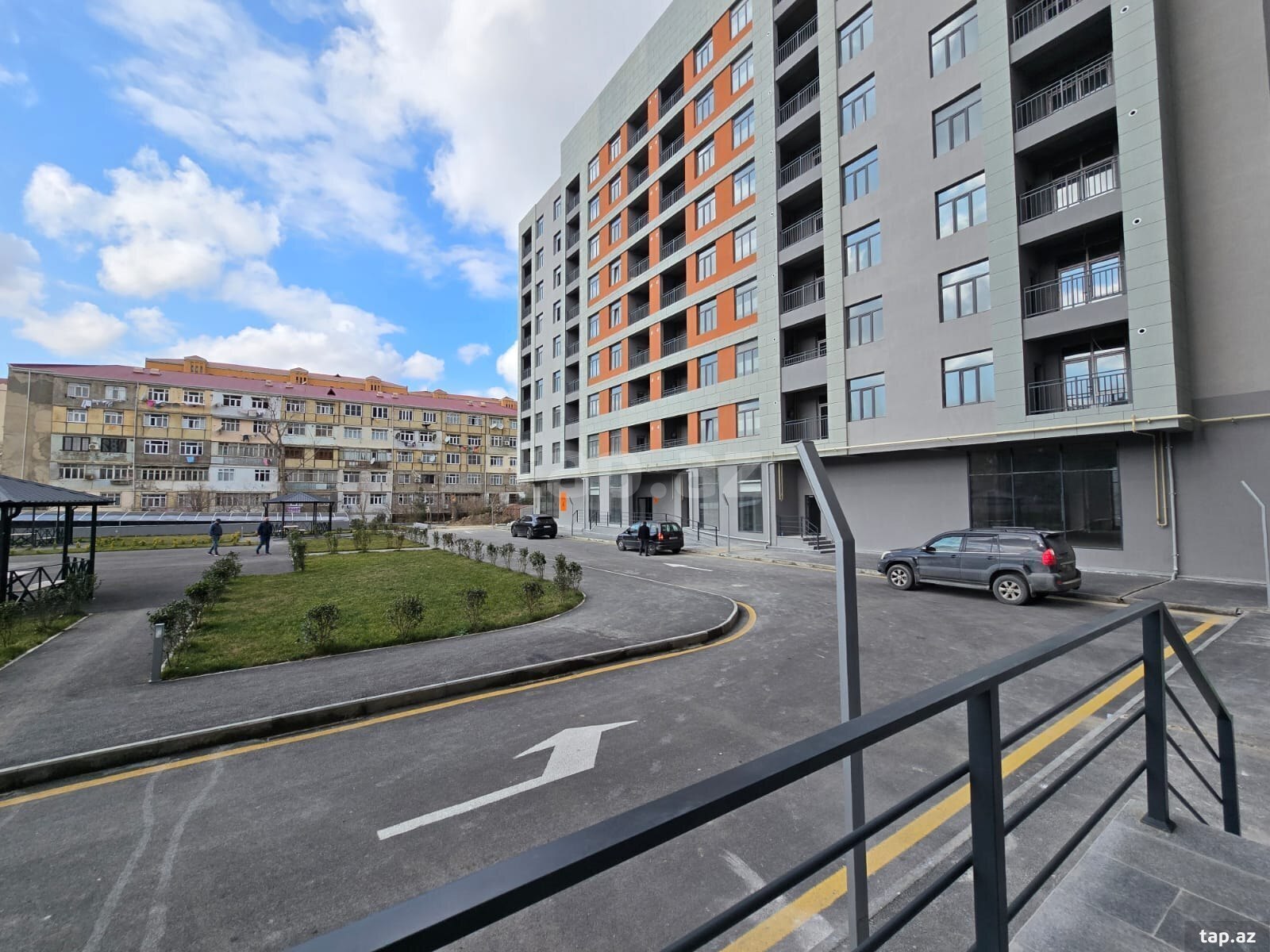 2-otaqlı yeni tikili, 10-cu mkr., 86 m²