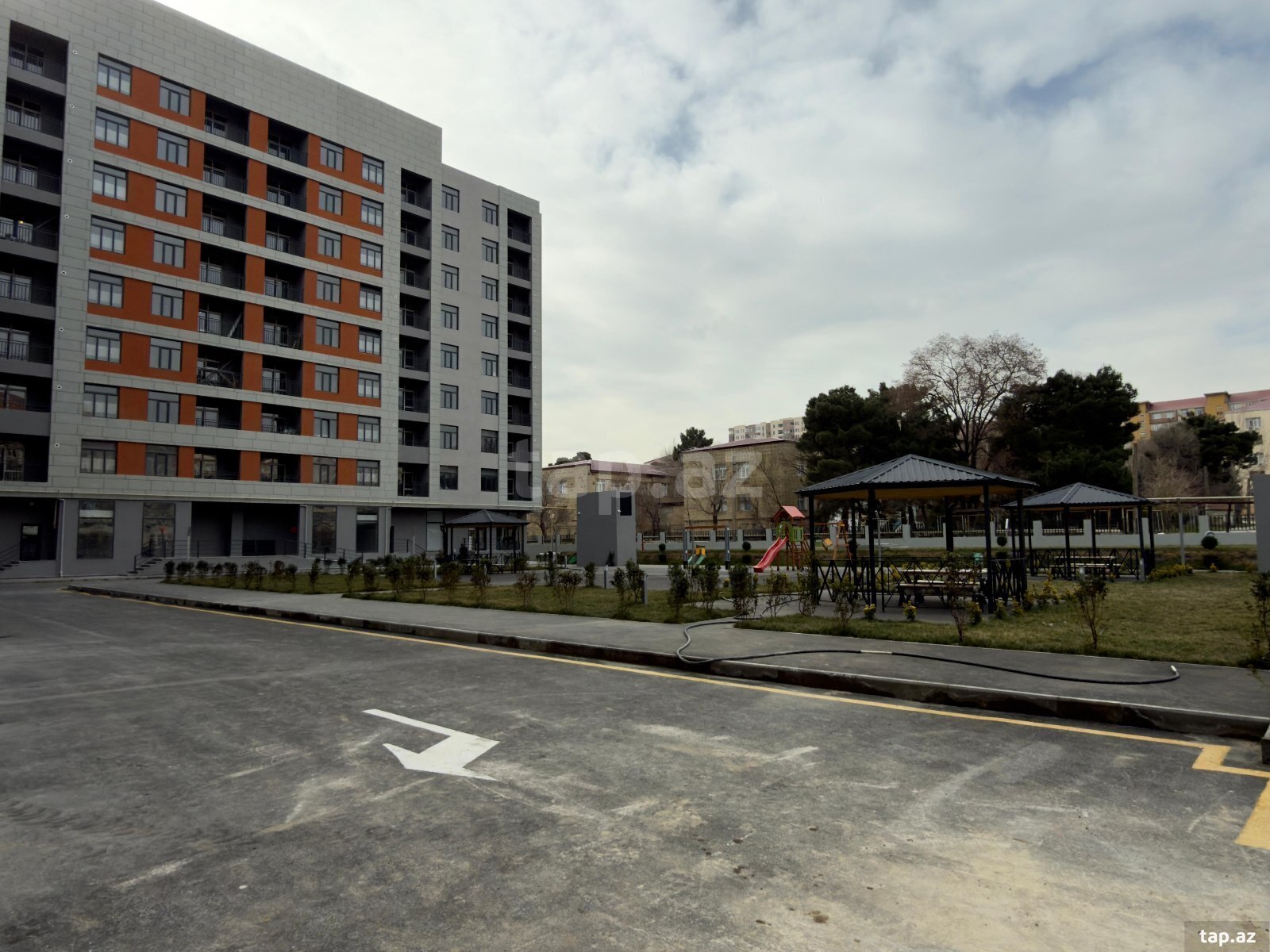 2-otaqlı yeni tikili, 10-cu mkr., 86 m² (21)