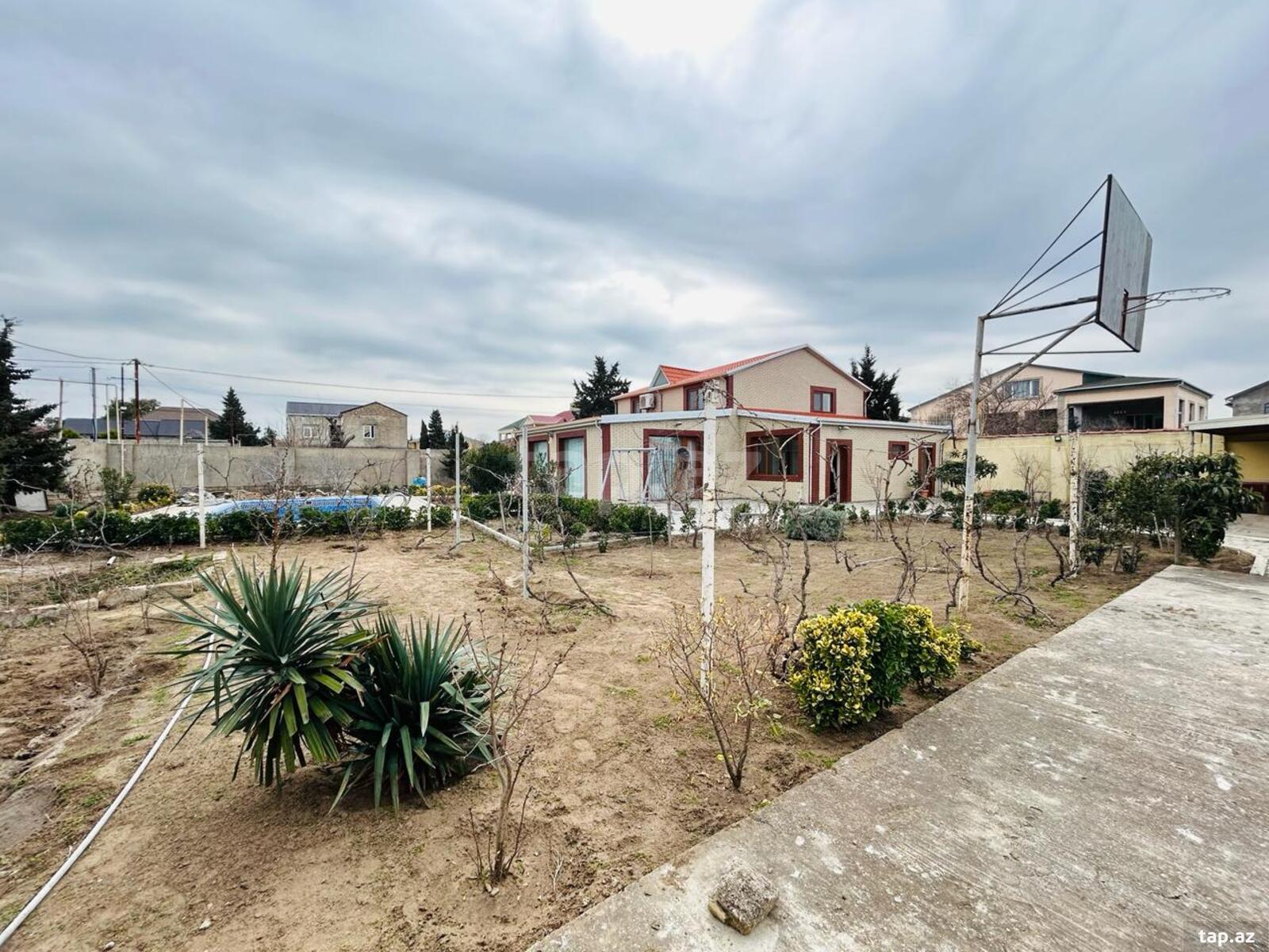 Bağ evi, Mərdəkan qəs. (3)