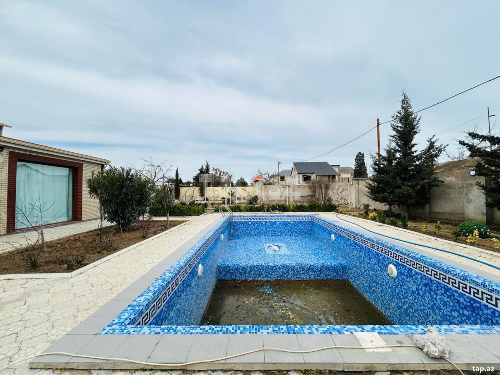 Bağ evi, Mərdəkan qəs. (17)