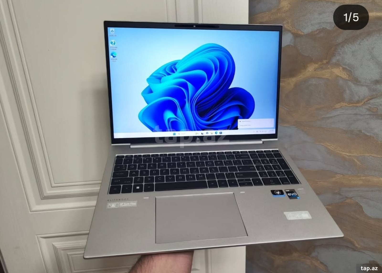 HP Elitebook 860 g9