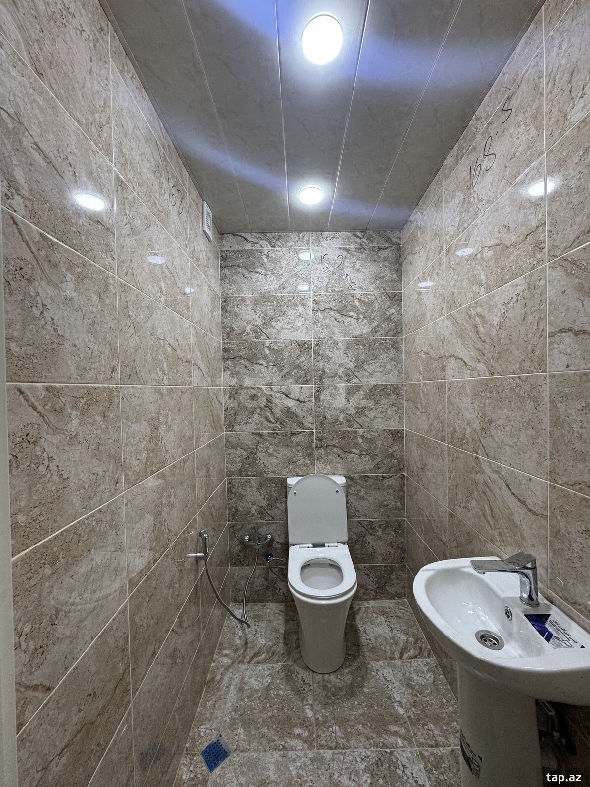 3-otaqlı yeni tikili kirayə verilir, Bayıl qəs., 125 m² (9)