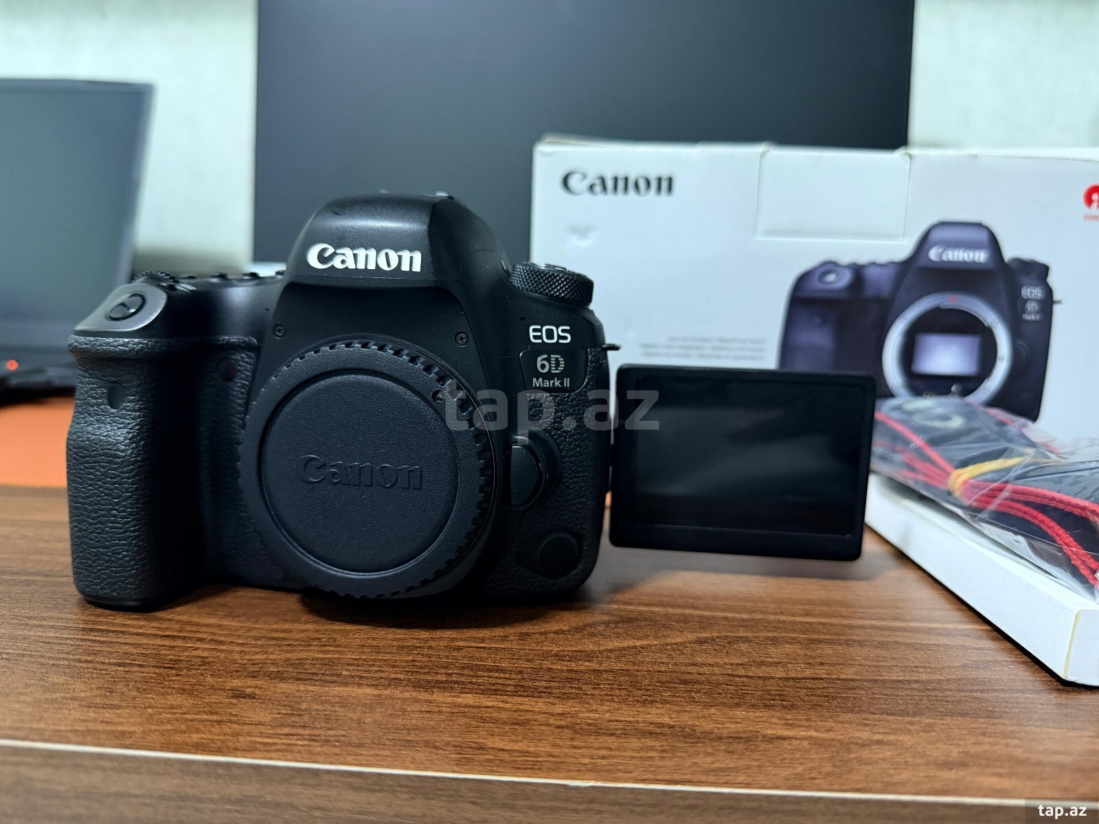 Fotoaparat Canon 6D Mark ll (2)