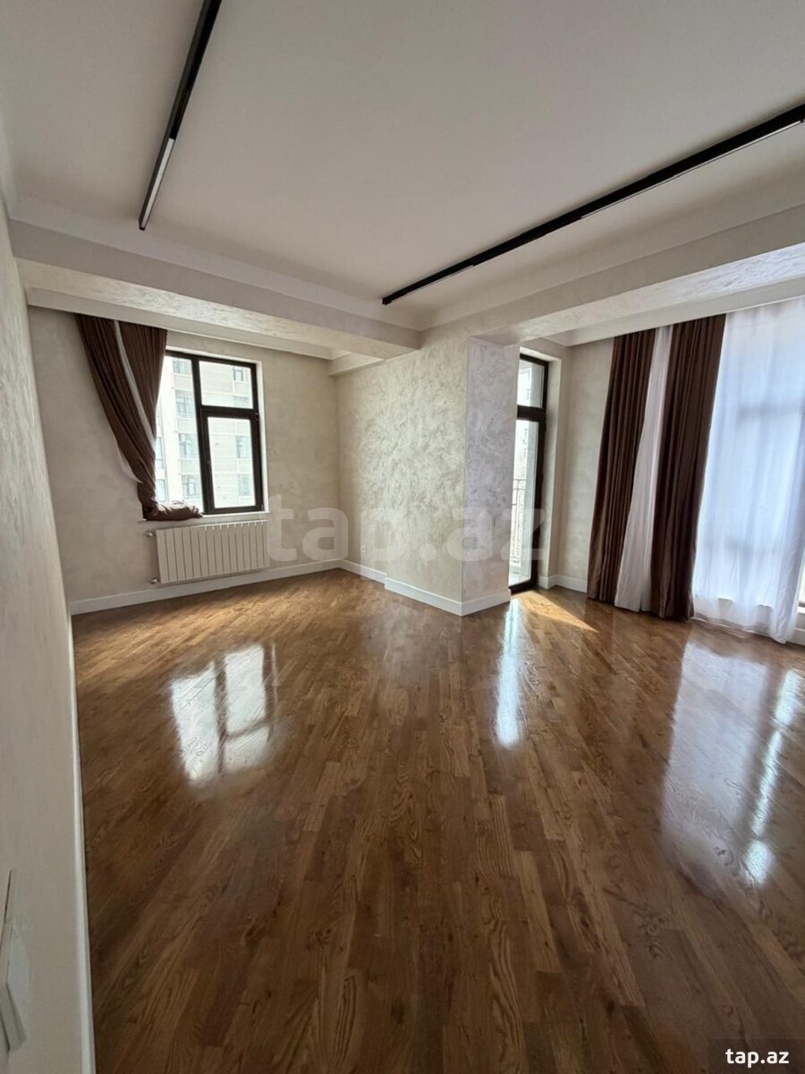 3-otaqlı yeni tikili, Tələt Şıxaliyev küç., 115 m²