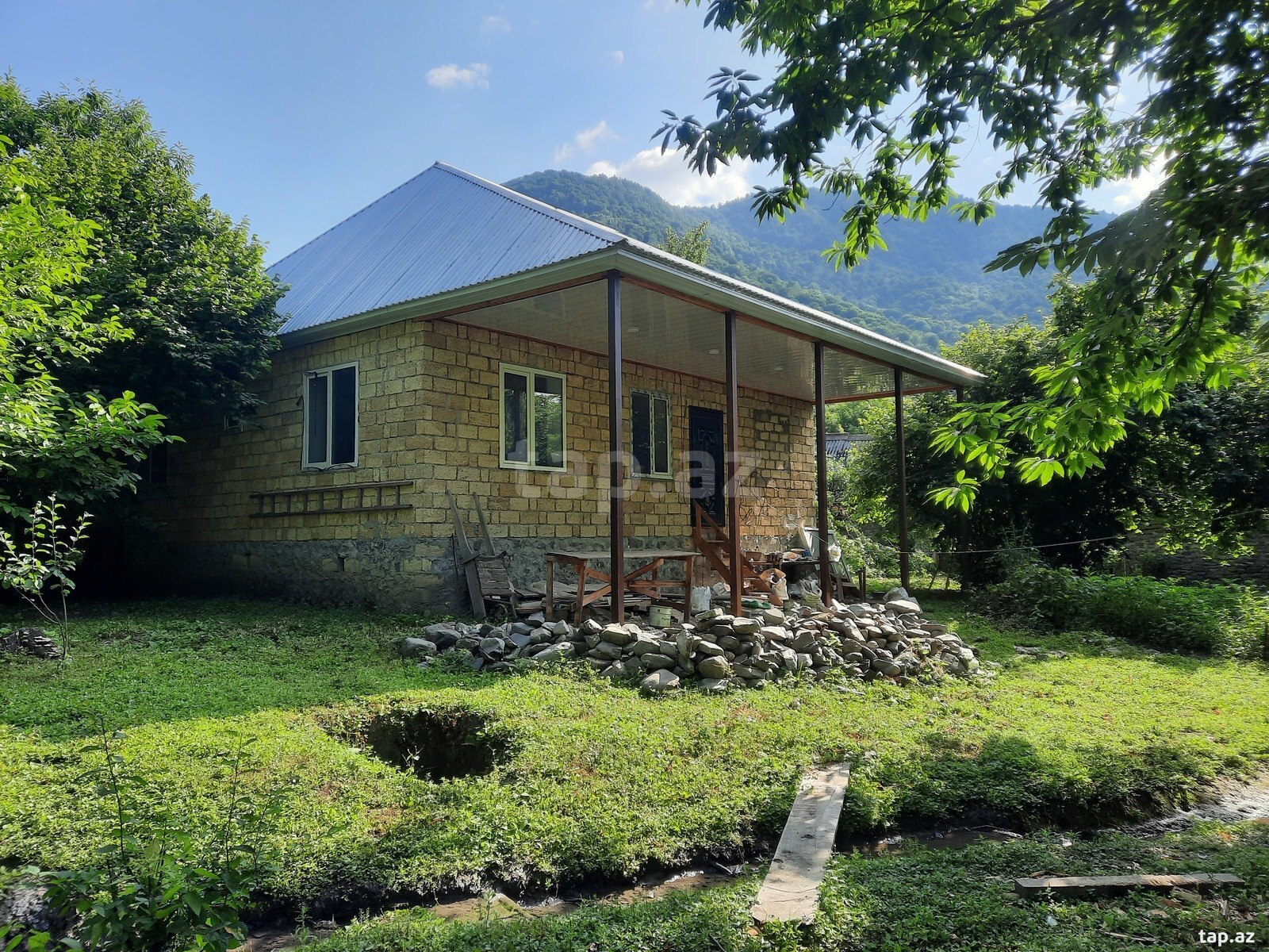 Həyət evi, Qəbələ ş. (10)