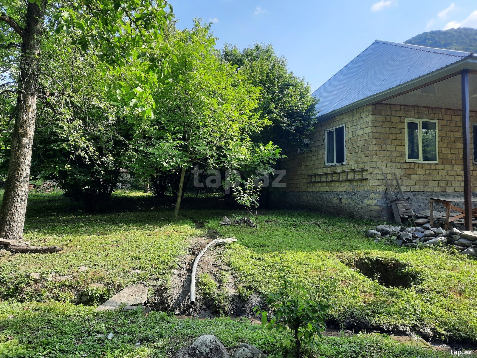 Həyət evi, Qəbələ ş. (9)