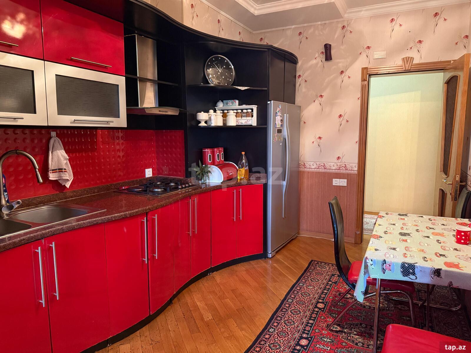 4-otaqlı yeni tikili, Mir Cəlal küç., 140 m² (18)