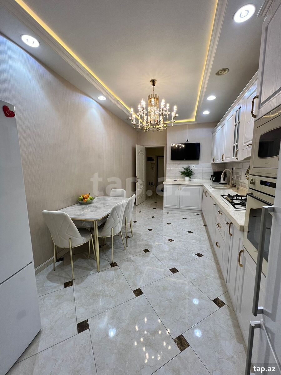 3-otaqlı yeni tikili, Moskva pr.3168, 140 m²