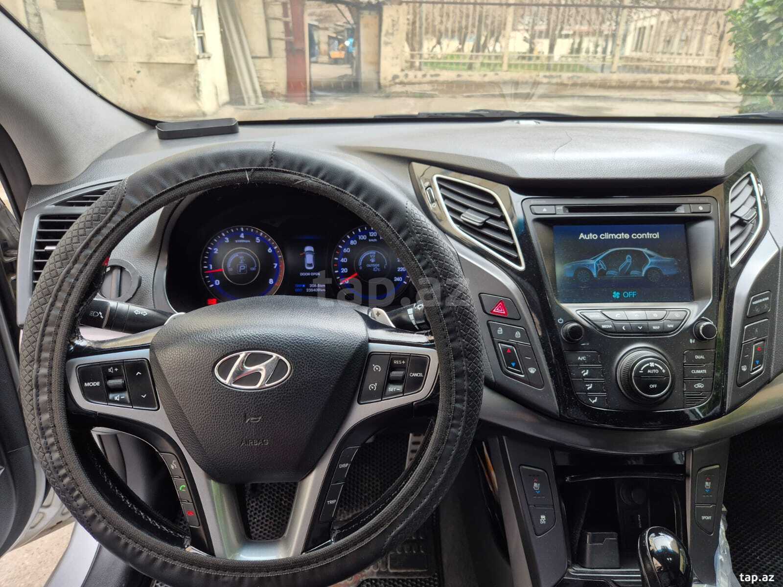 Hyundai i40, 2012 il (22)