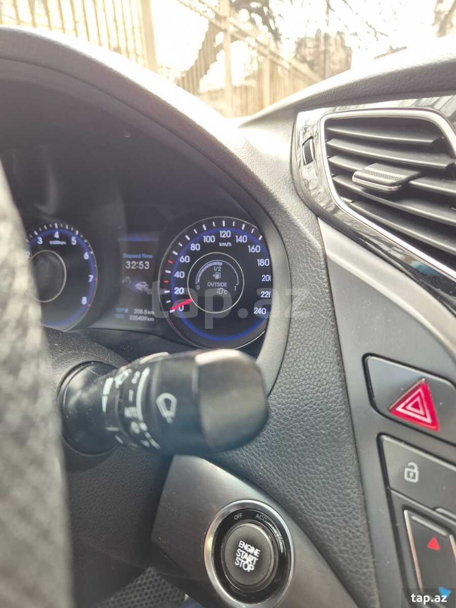 Hyundai i40, 2012 il (21)