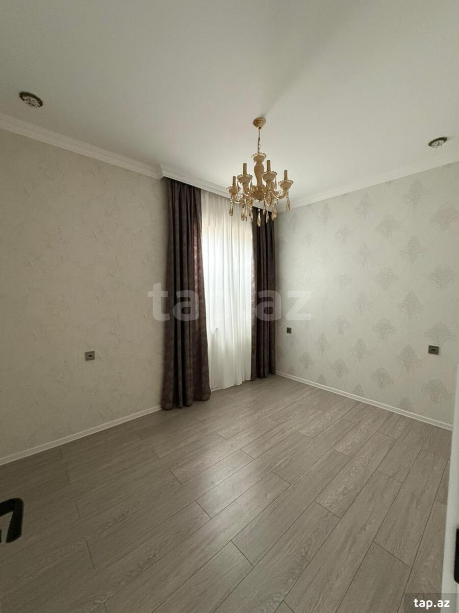 Həyət evi, Akim Abbasov küç. (5)