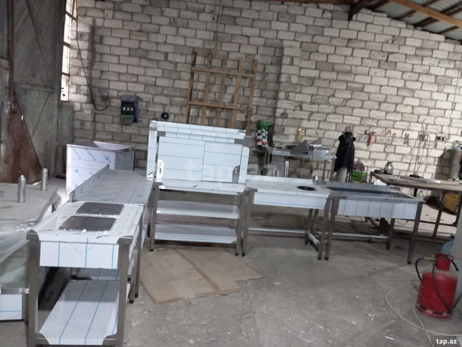 Restoran avadanlıqları