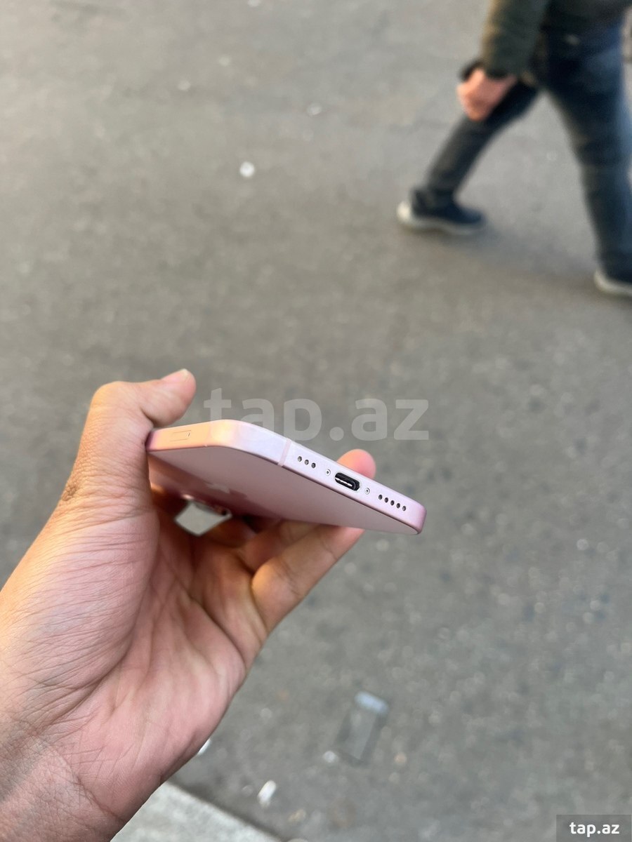 Apple iPhone 15 Pink 256GB/6GB (5)