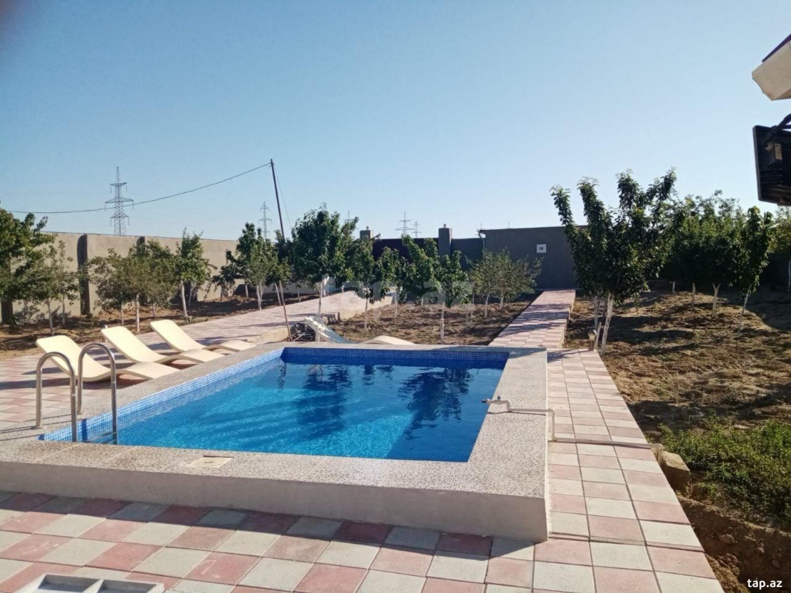 Bağ evi kirayə verilir, Qala qəs. (4)