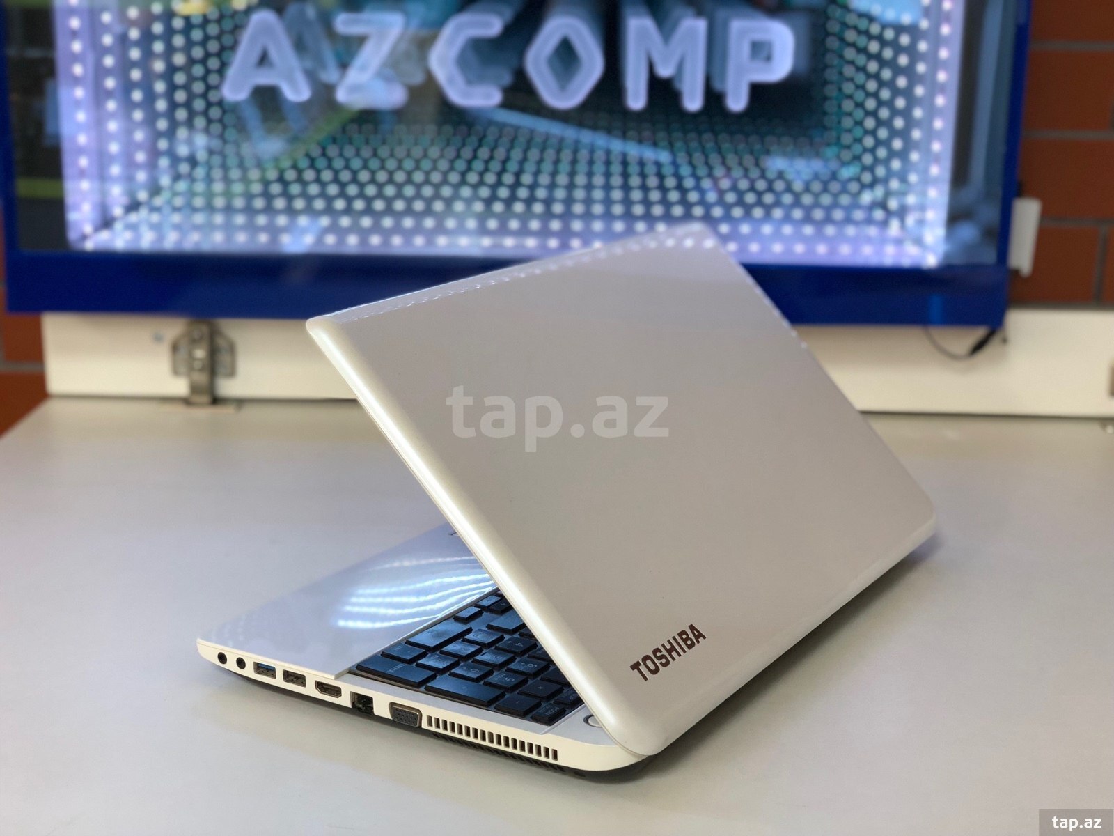 Toshiba noutbuku (2)