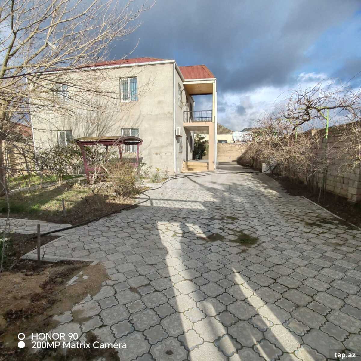 Həyət evi, Buzovna qəs. (3)