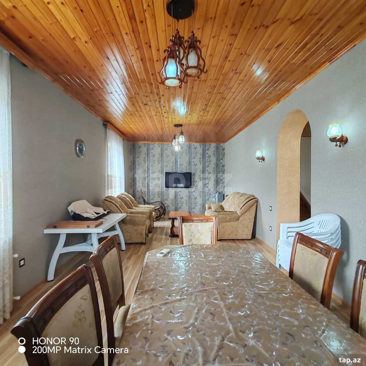 Həyət evi, Buzovna qəs. (11)