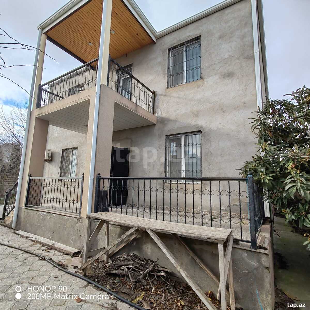 Həyət evi, Buzovna qəs. (6)