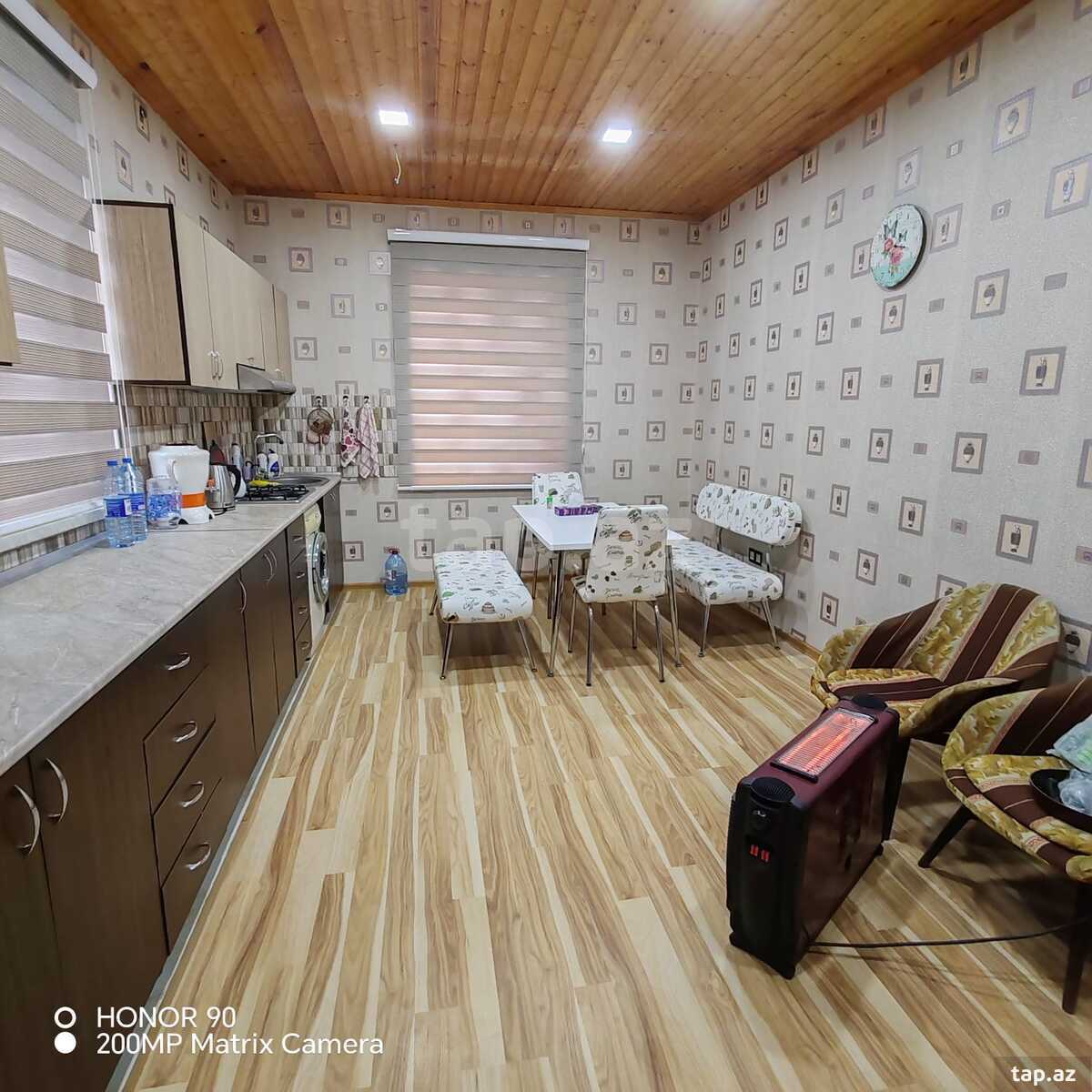 Həyət evi, Buzovna qəs. (28)