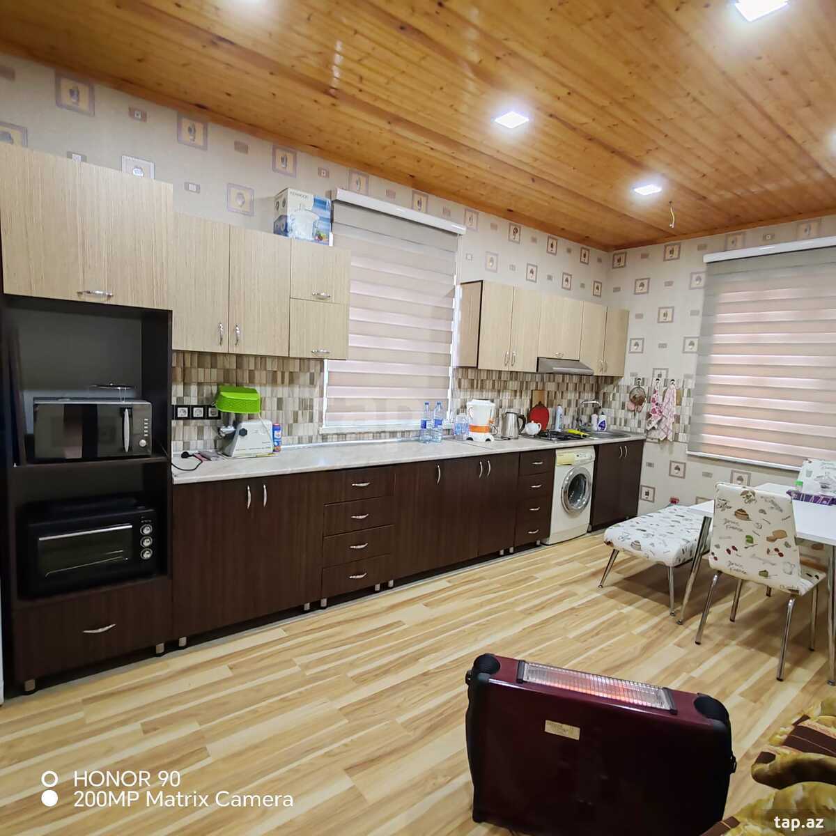 Həyət evi, Buzovna qəs. (26)