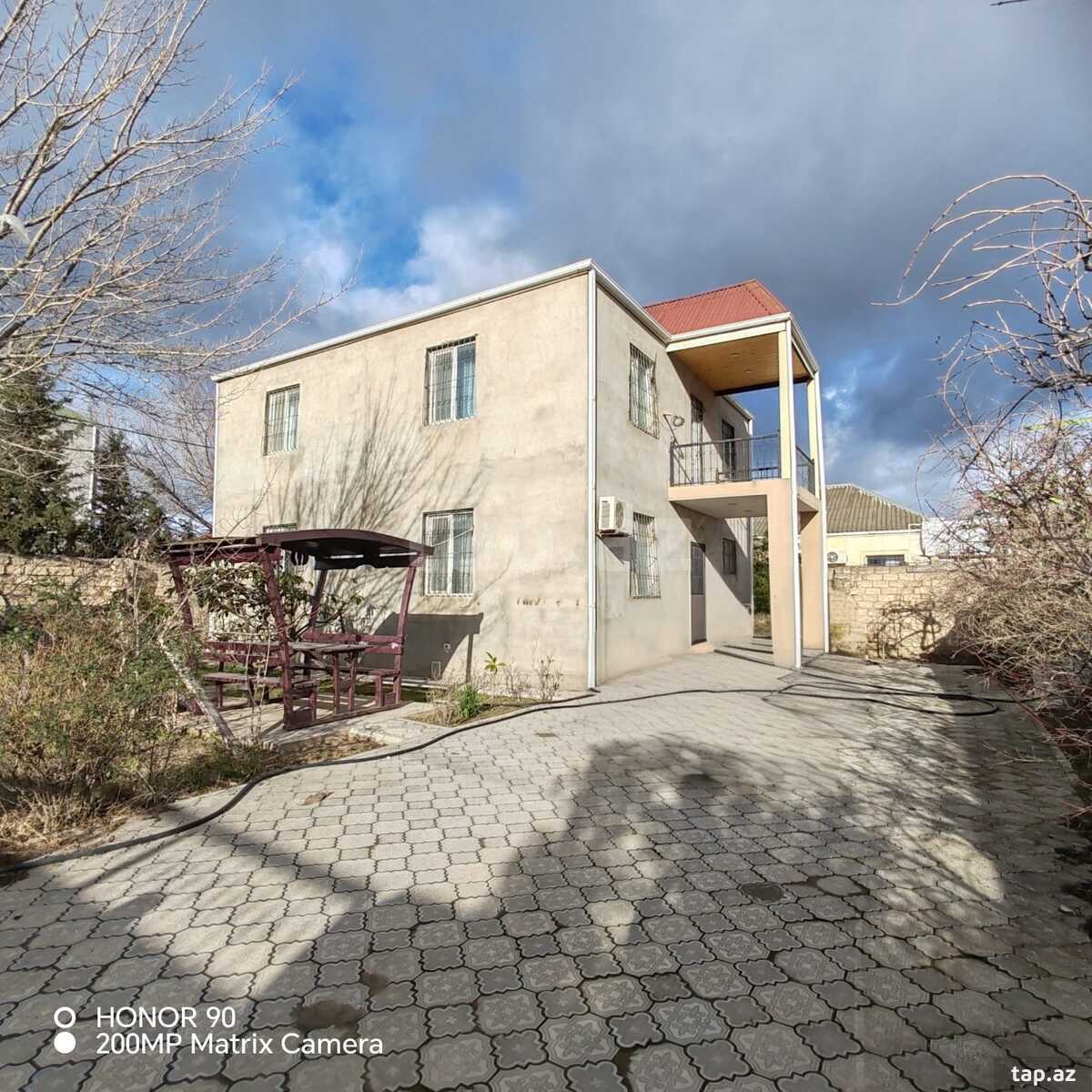 Həyət evi, Buzovna qəs.