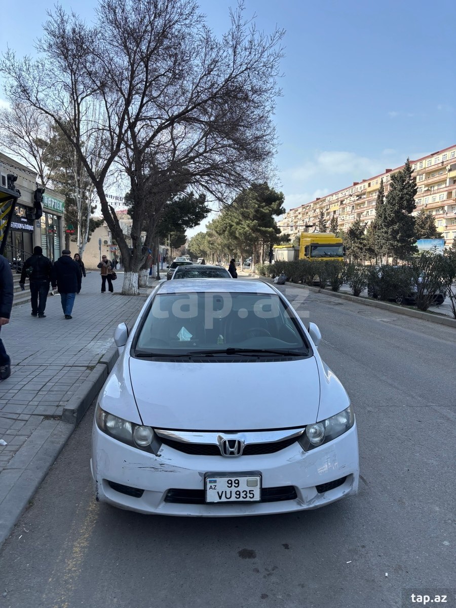 Honda Civic, 2010 il