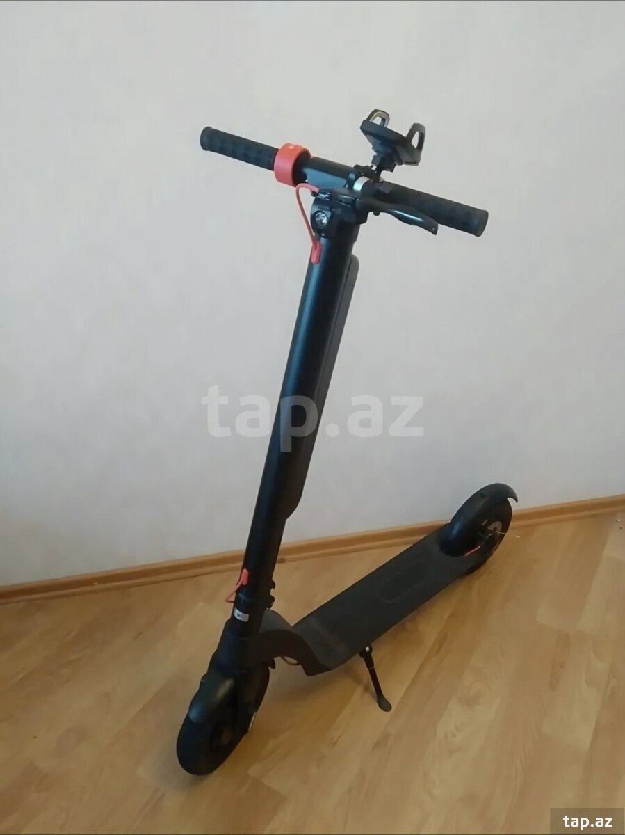 Skuter X8