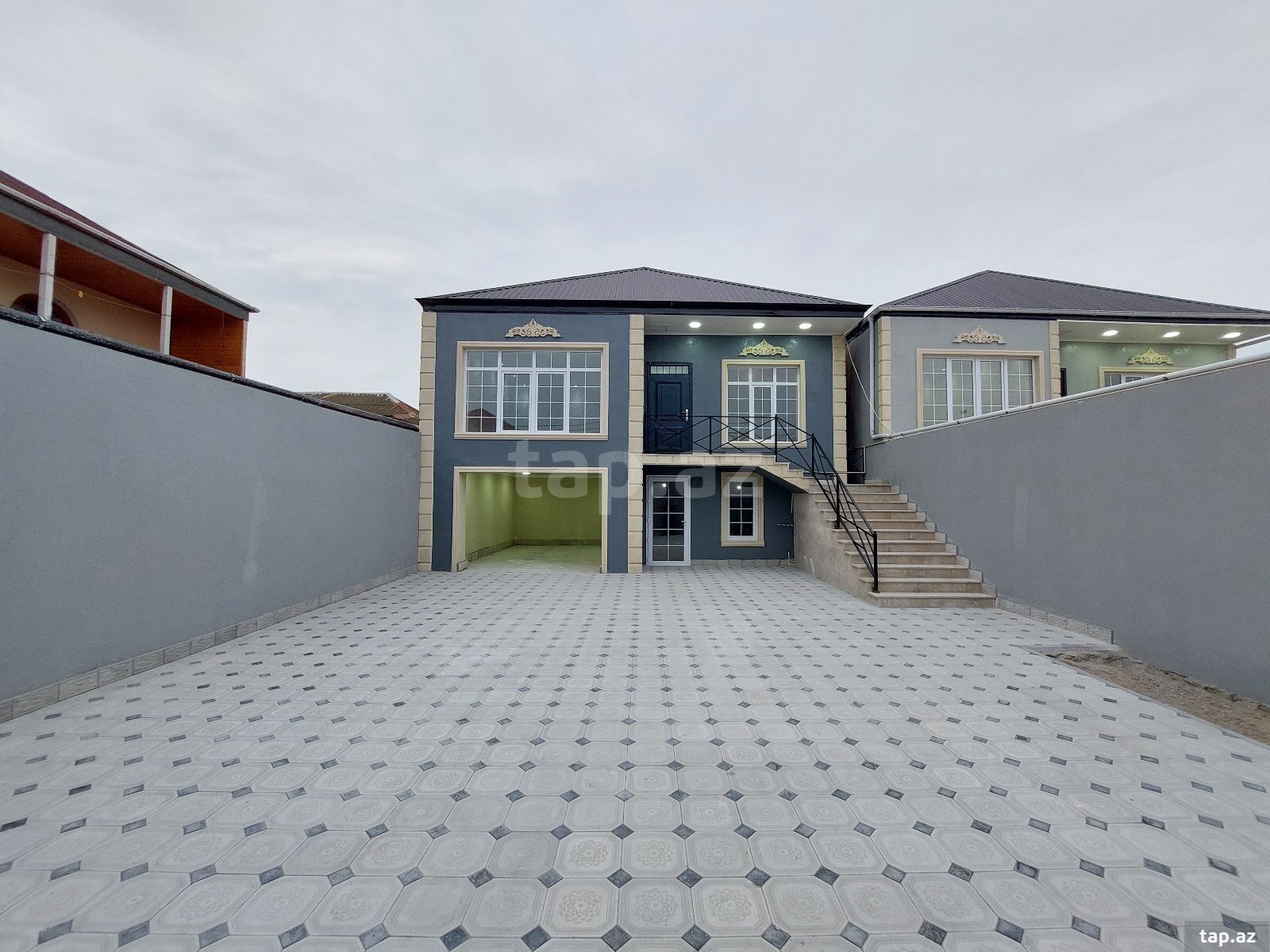 Həyət evi, Hövsan qəs. (2)