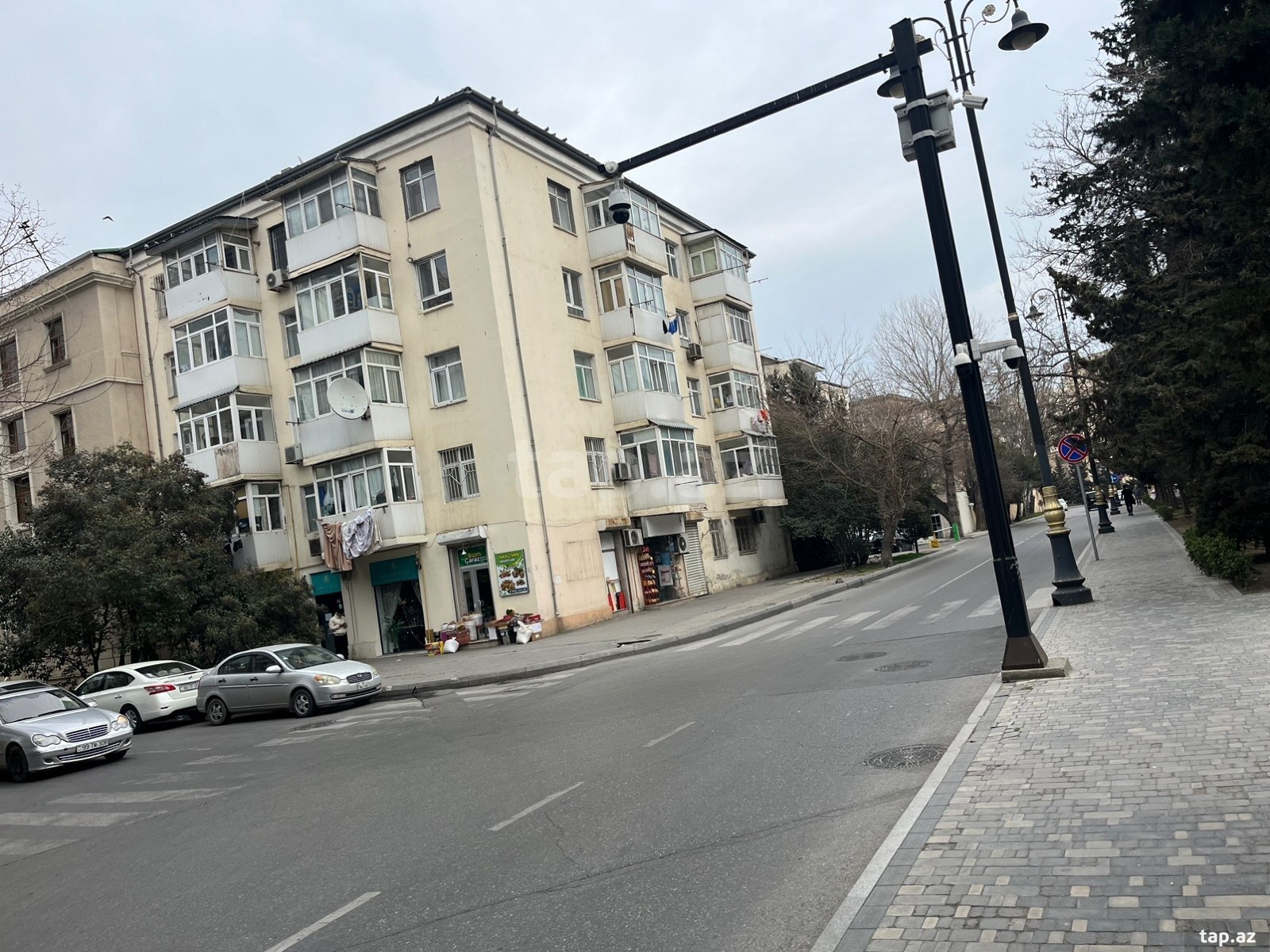 Qaraj icarəyə verilir, Aşıq Molla Cümə k. (7)