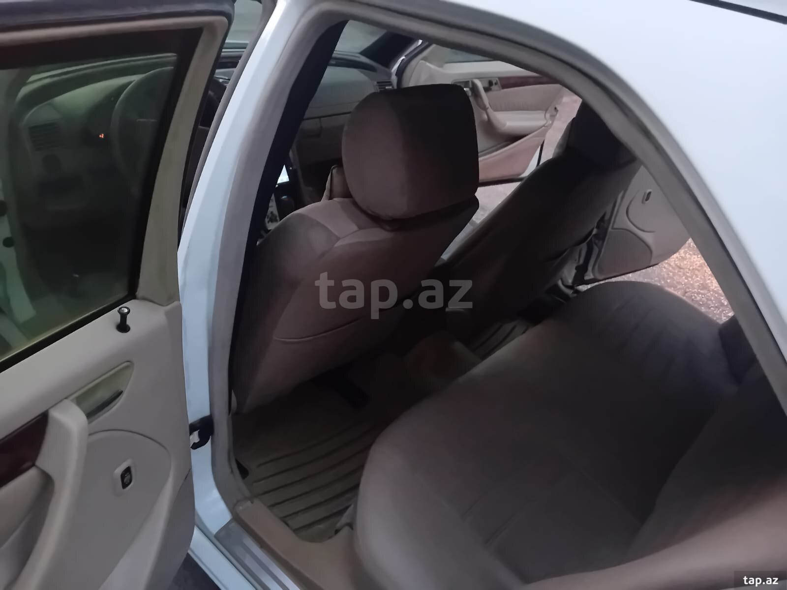 Mercedes C 230, 2000 il (12)